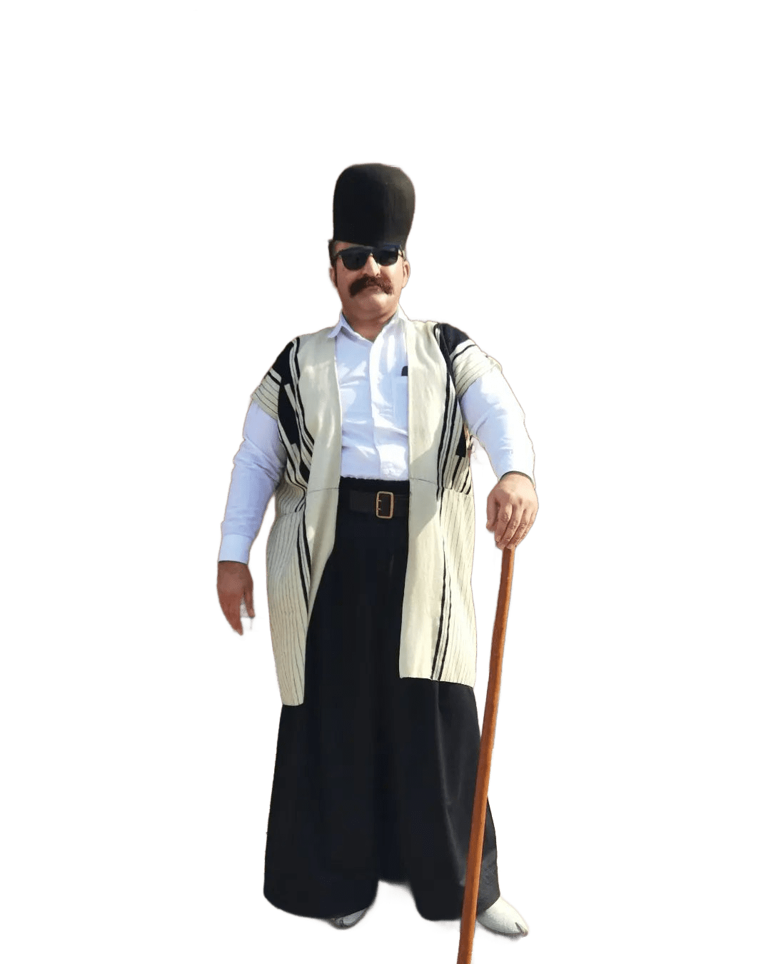 پیا بختیاری میوند گرز بدست 